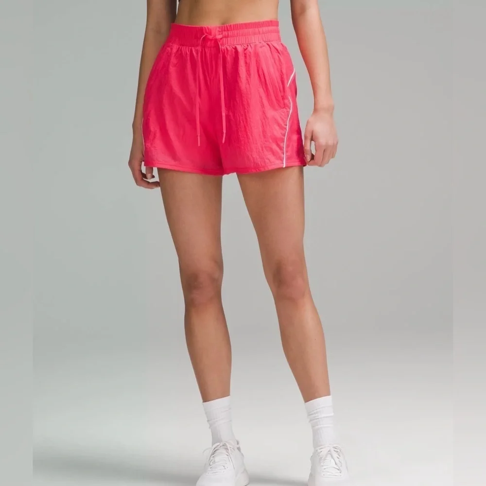 License to Train High-Rise Lightweight Short 4